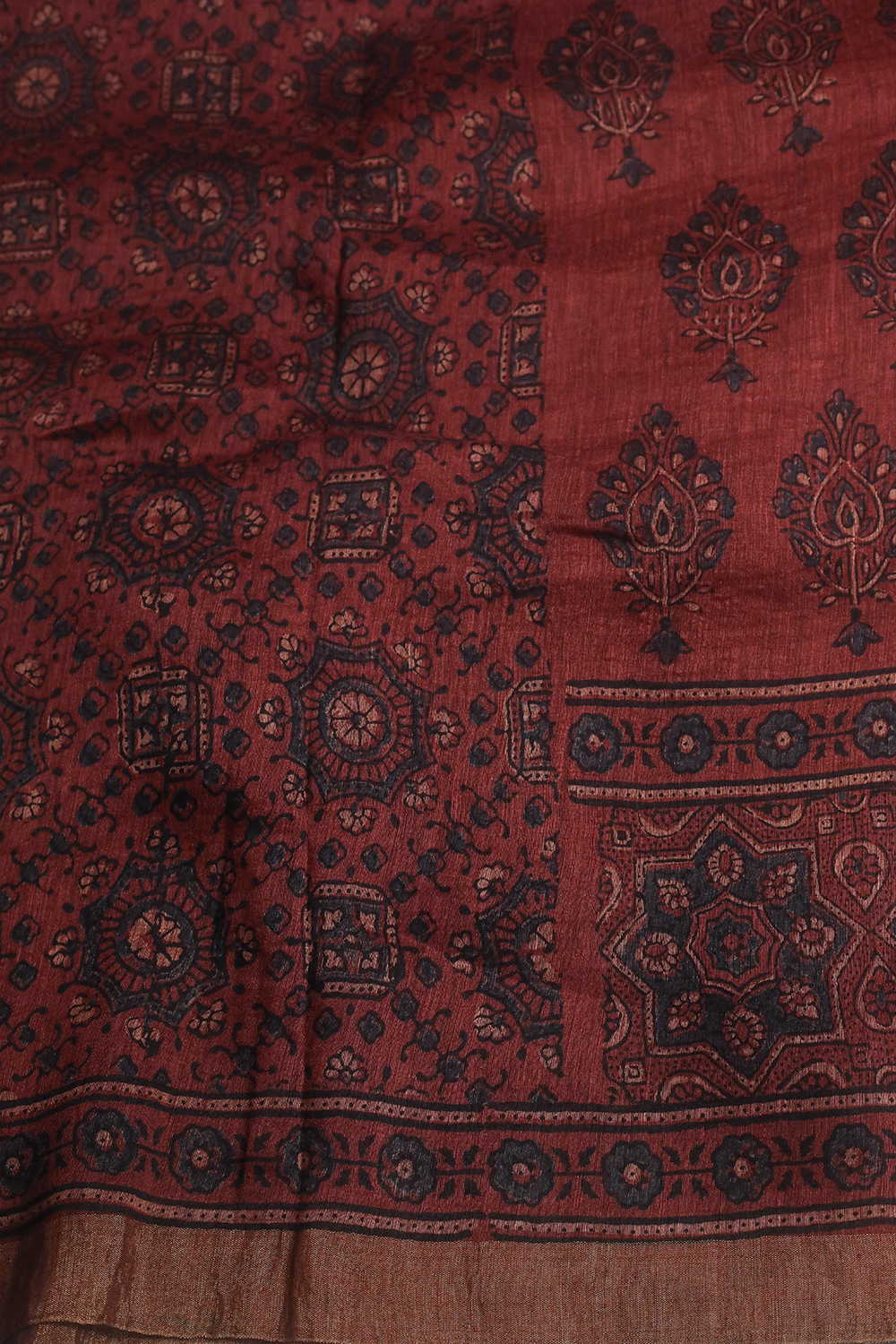 Ajrak Sarees - Matkatus 