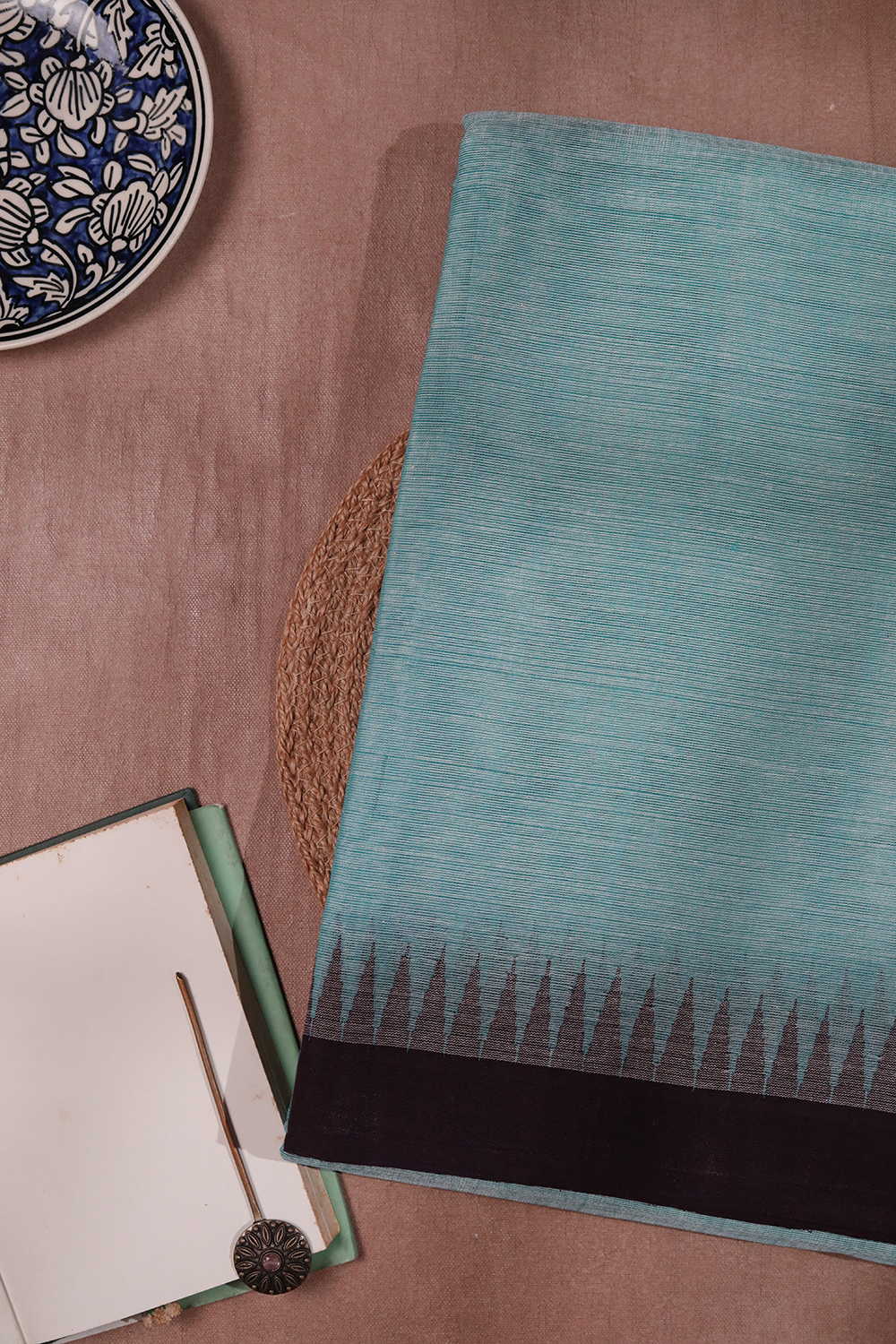 Handwoven Cotton Saree - Matkatus 