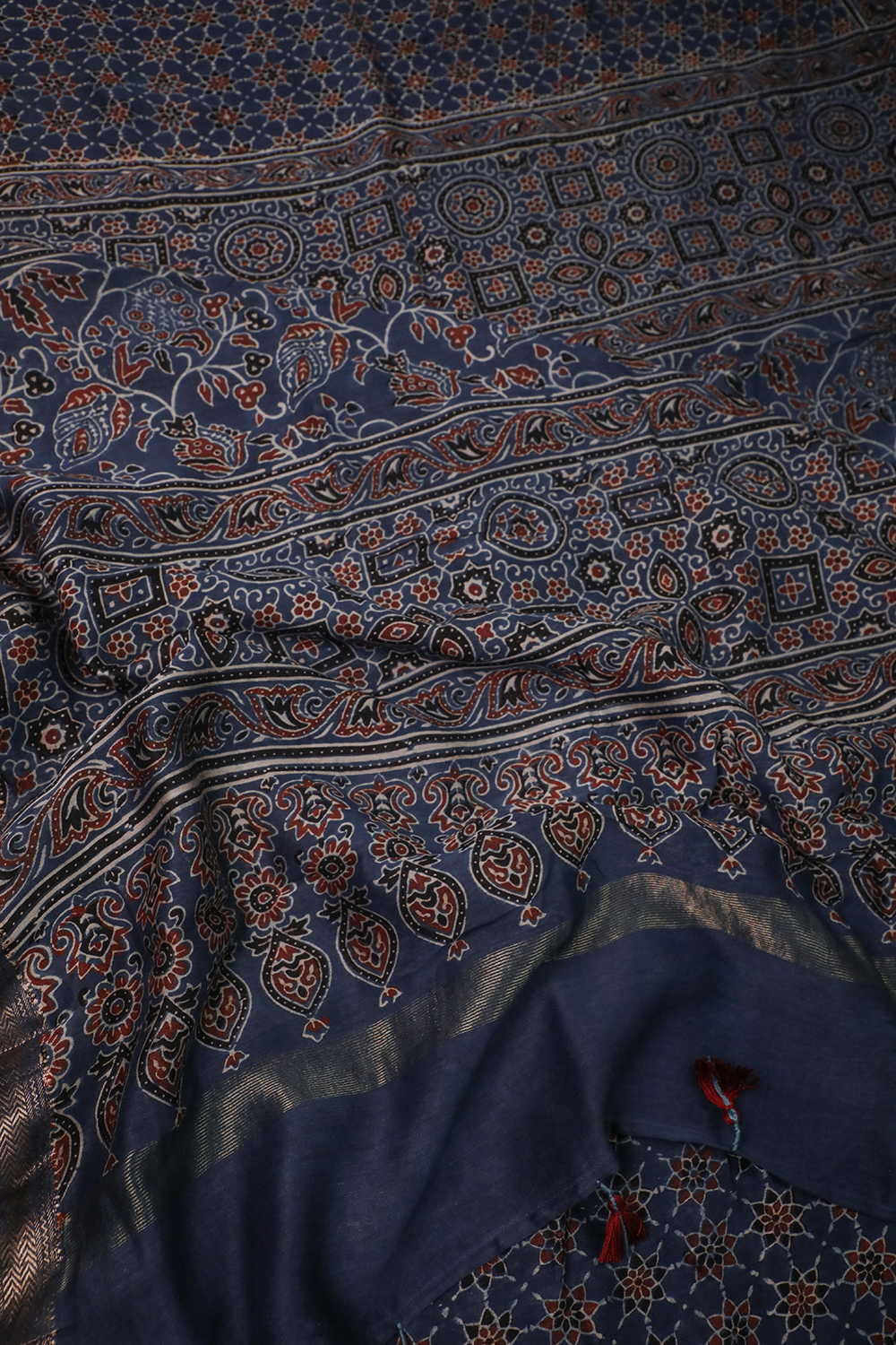 Ajrak Saree - Matkatus 