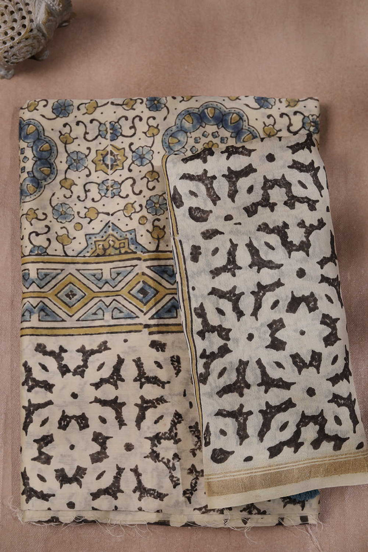Ajrak Suits - Matkatus 