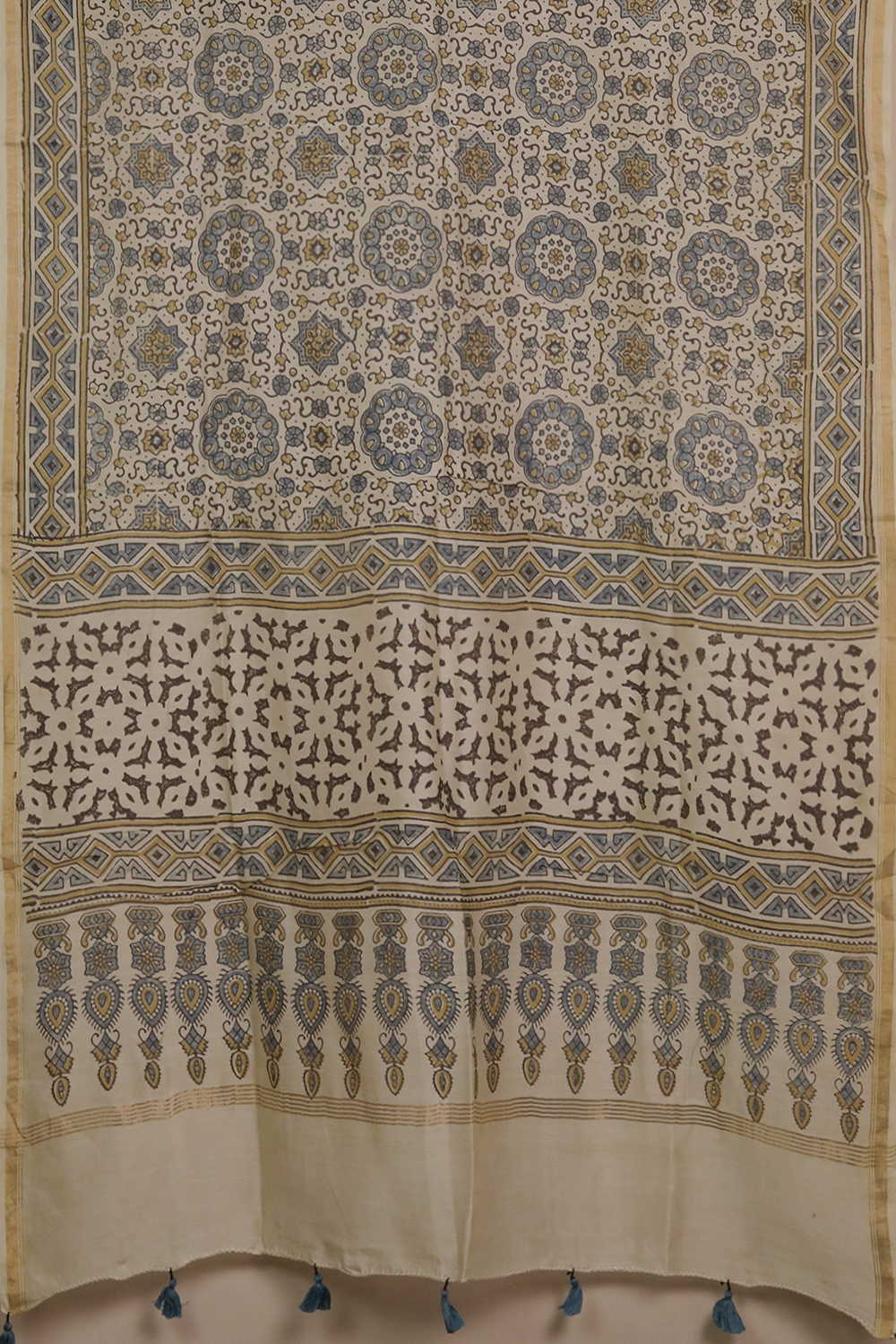 Top & Dupatta - Matkatus 