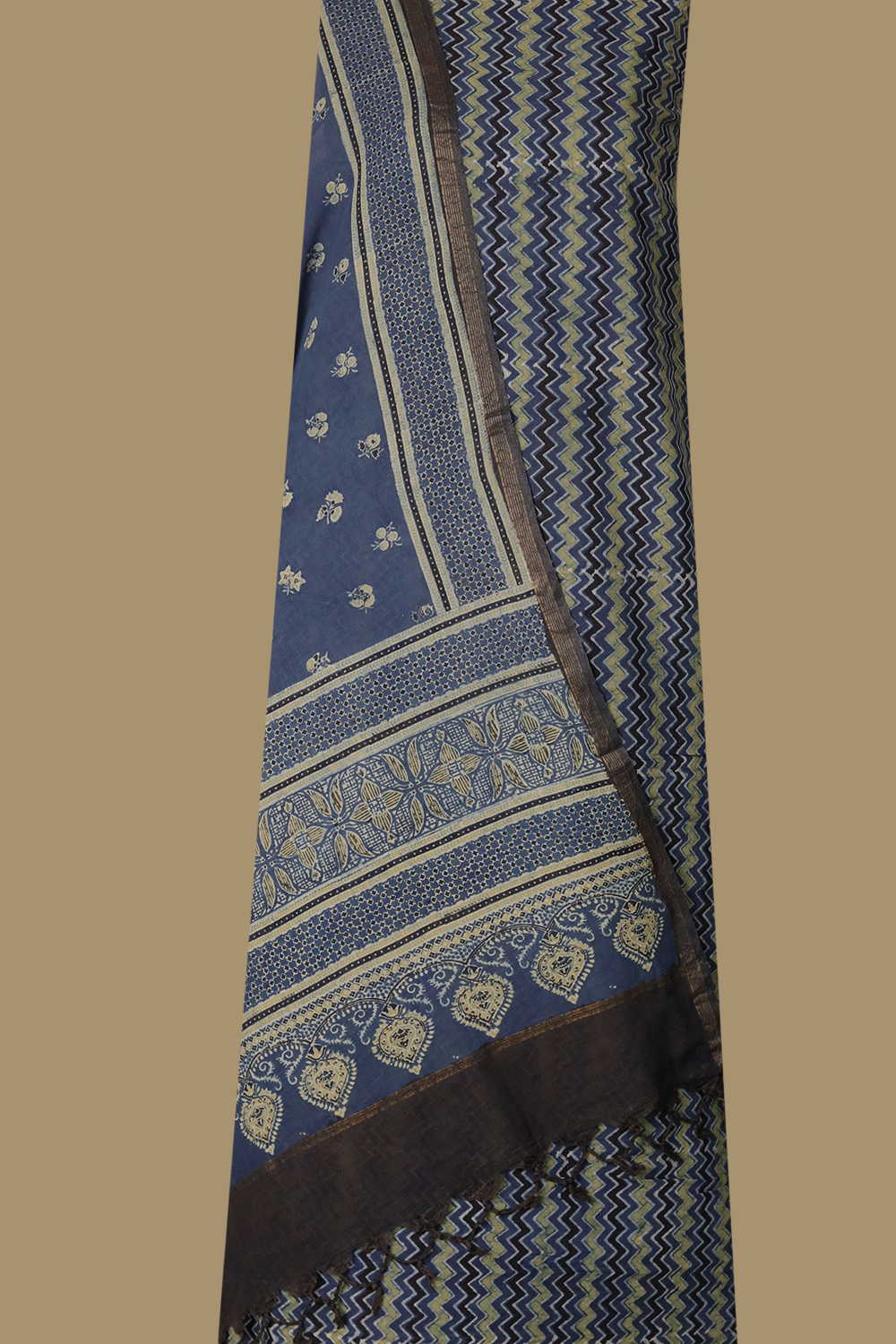 Top & Dupatta - Matkatus 
