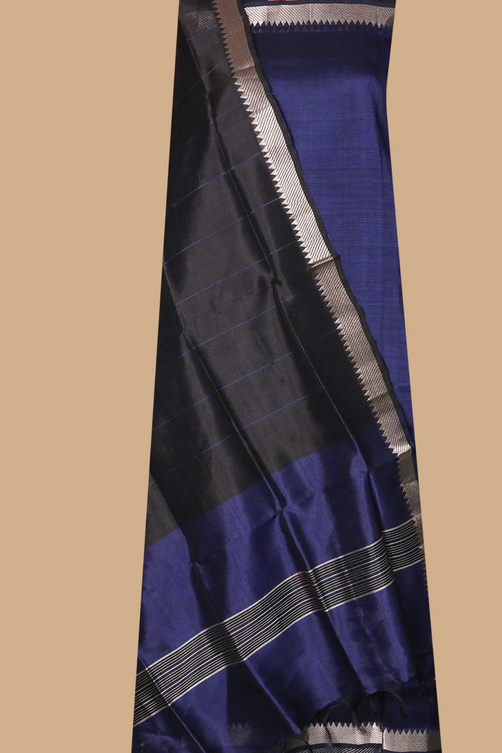 Unstitched Suits - Matkatus 