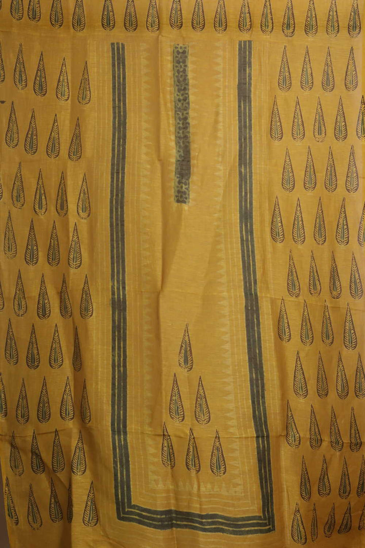 Ajrak Linen Top & Dupatta - Matkatus 