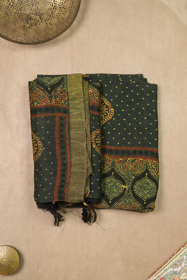 Ajrak Linen Top & Dupatta - Matkatus 