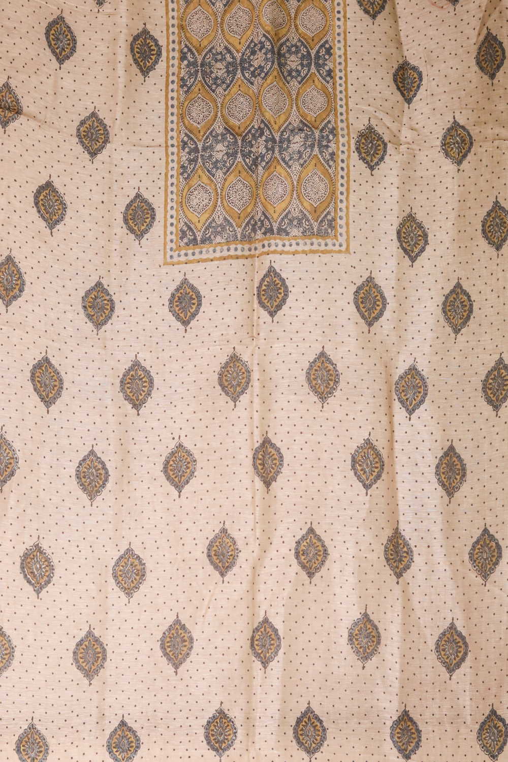 Ajrak Linen Top & Dupatta - Matkatus 