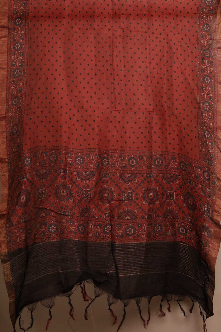Ajrak Linen Top & Dupatta - Matkatus 
