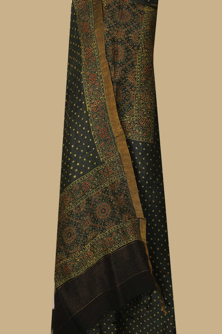 Ajrak Linen Top & Dupatta - Matkatus 