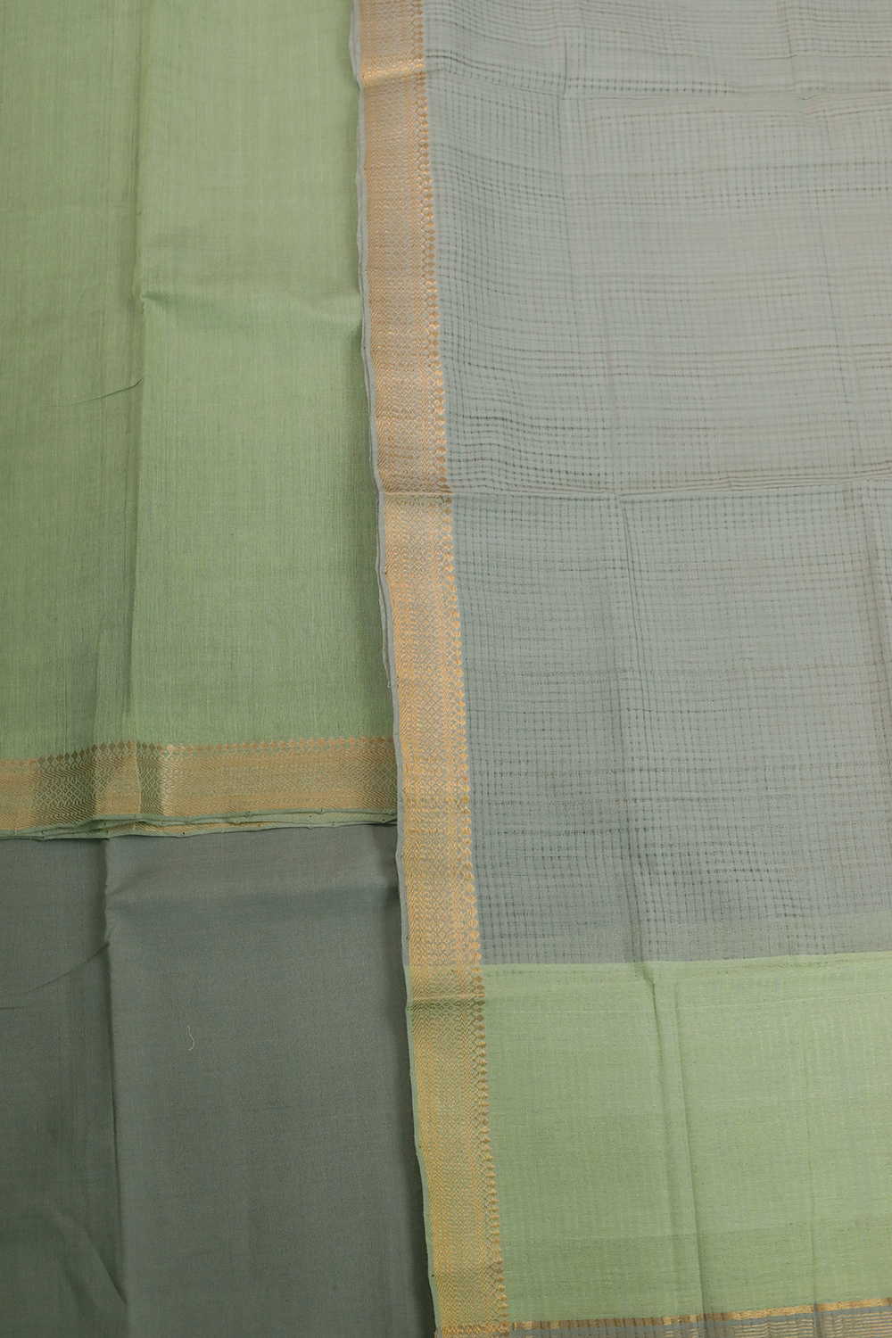 Unstitched Suits - Matkatus 