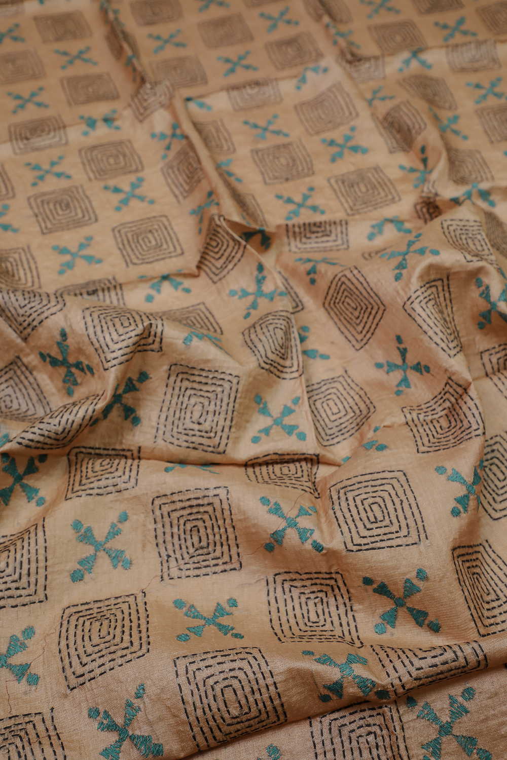 Embroidered Blouse - Matkatus 