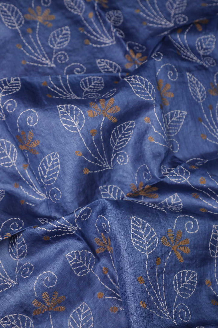 Embroidered Blouse - Matkatus 