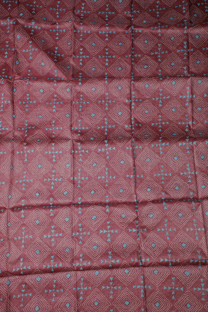 Embroidered Blouse - Matkatus 