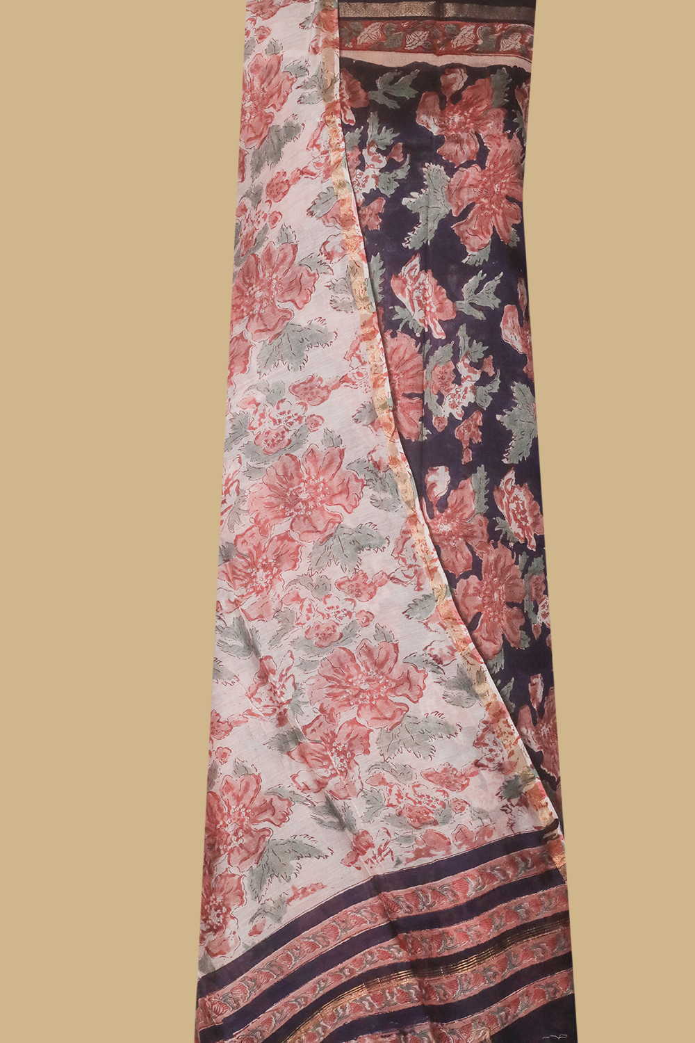 Unstitched Suits - Matkatus 