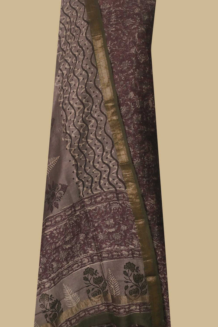 Unstitched Suits - Matkatus 