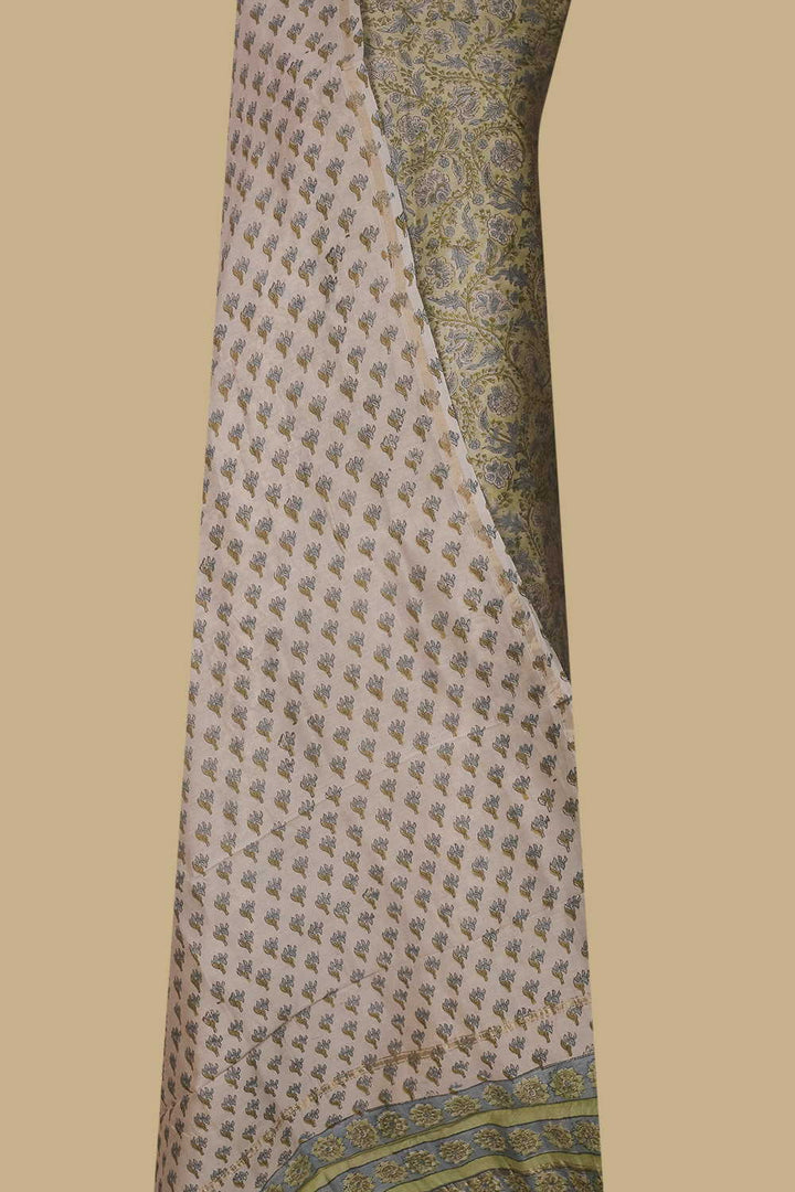 Unstitched Suits - Matkatus 