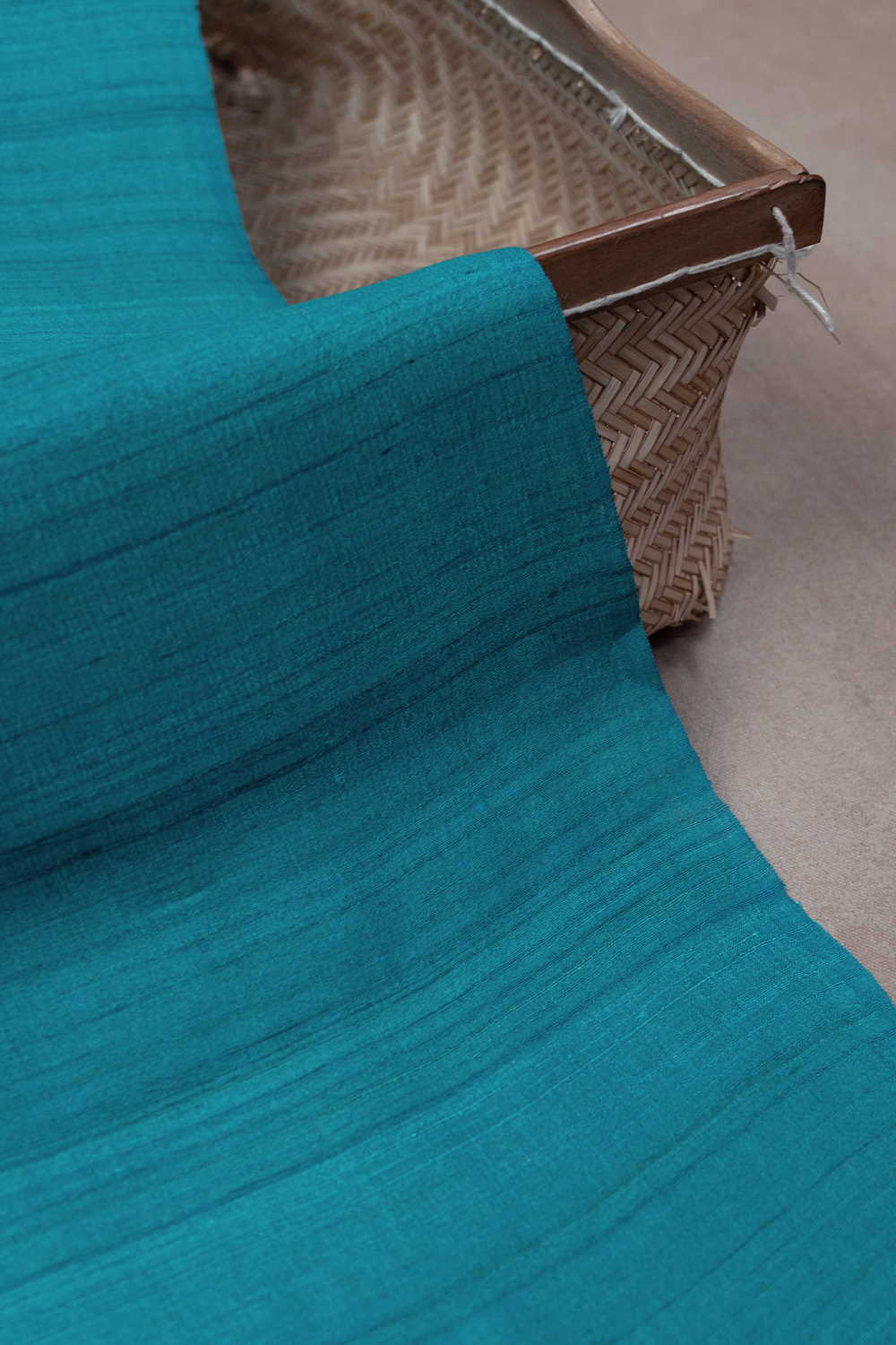 Silk Fabrics-Matkatus 