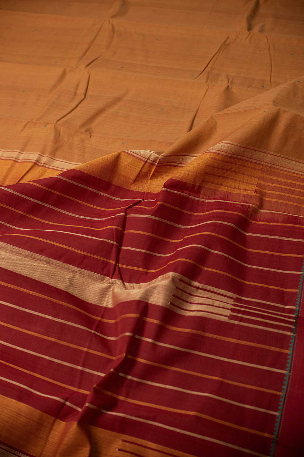 Sarees - Matkatus 
