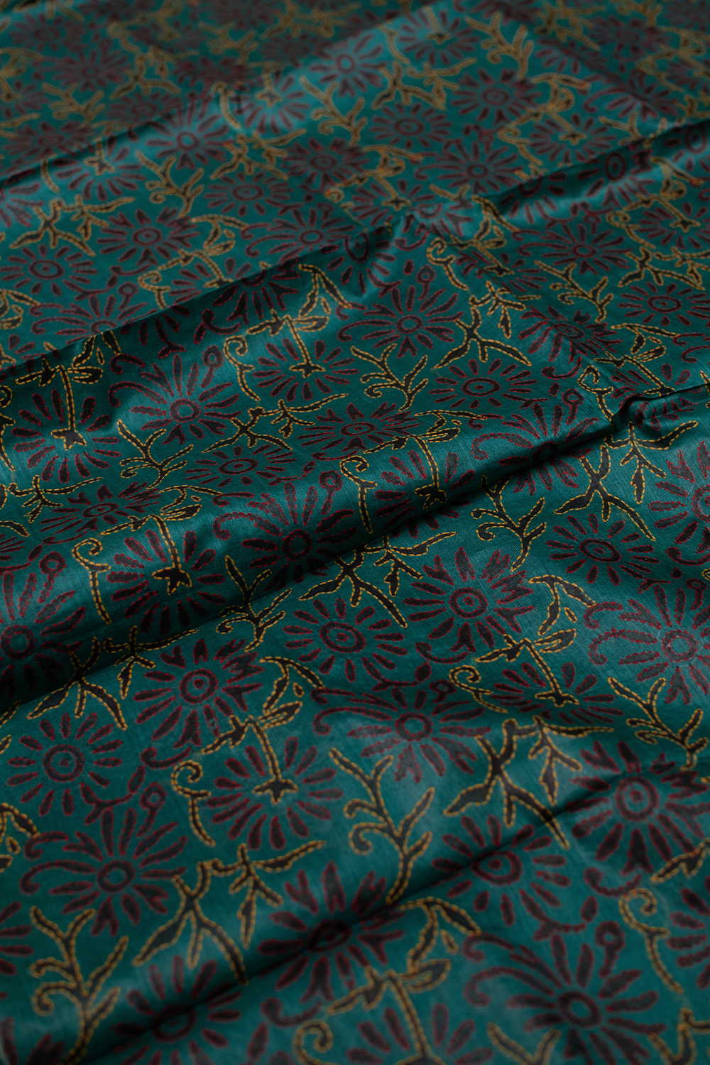 Embroidered Dupatta - Matkatus 