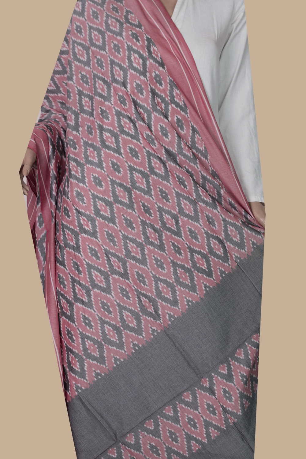 Handwoven Dupattas - Matkatus 