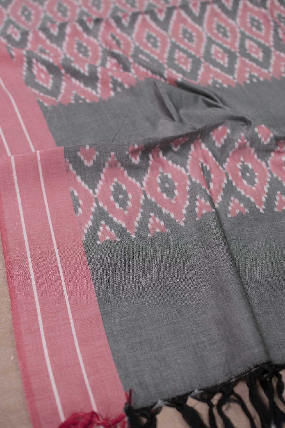 Ikat Cotton Dupatta - Matkatus