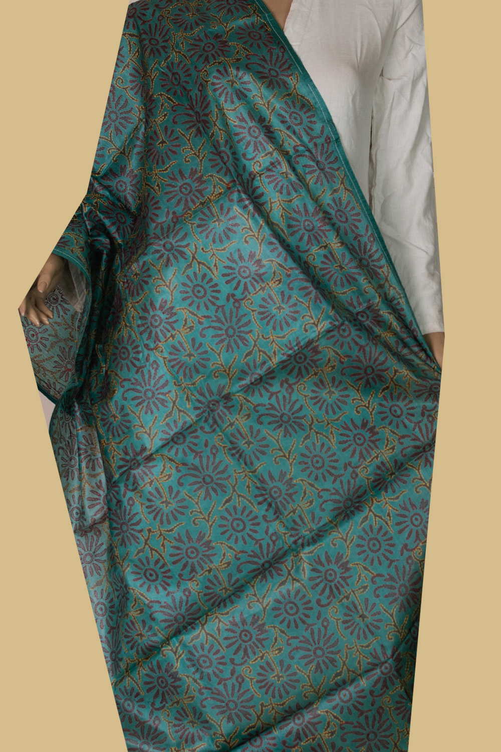 Kantha Silk Dupatta - Matkatus