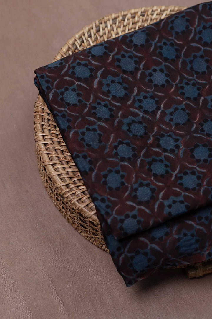 Silk Fabrics - Matkatus