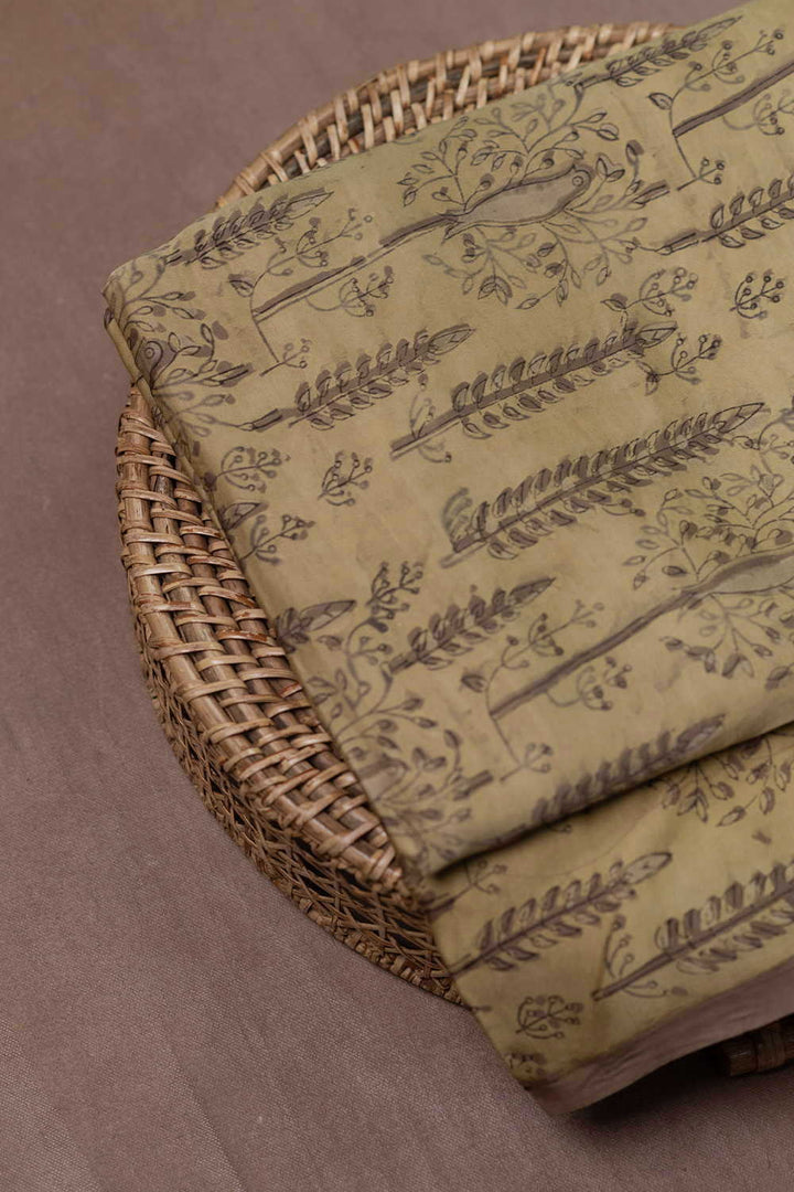 Silk Fabrics - Matkatus