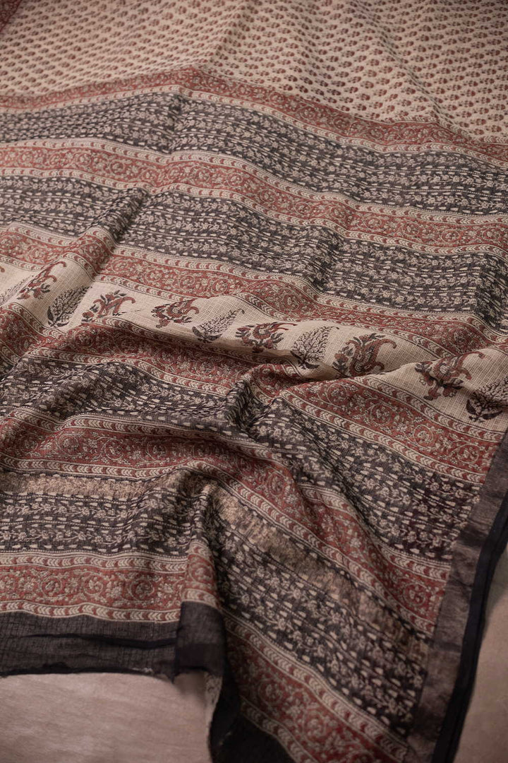 Sarees - Matkatus 