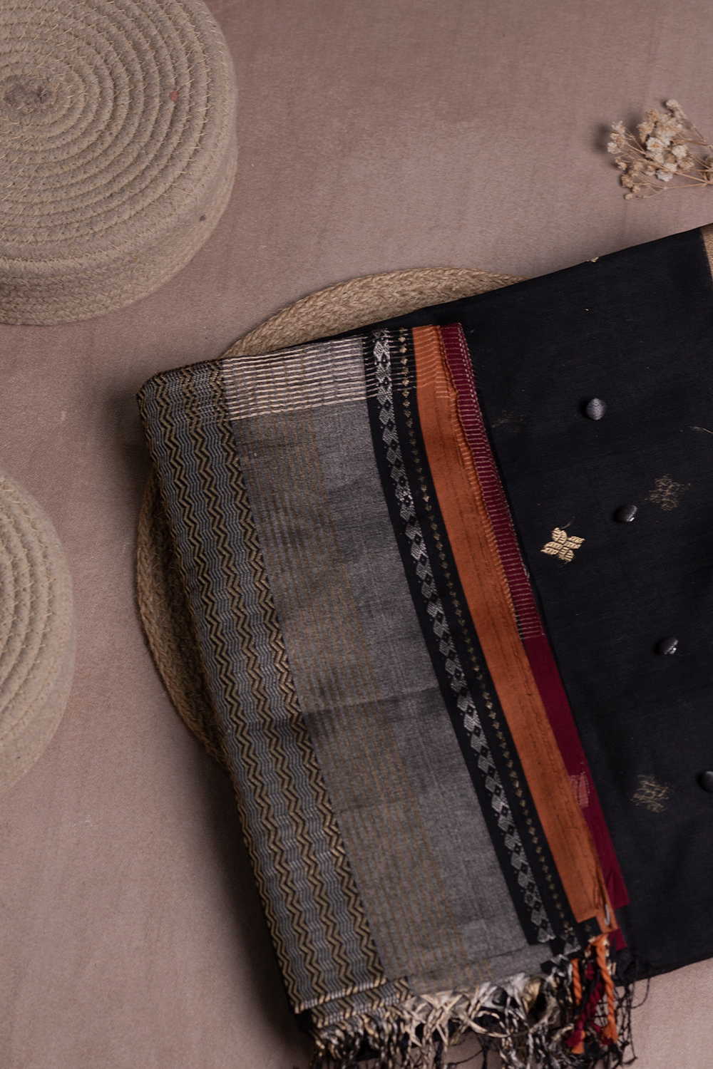 Unstitched Suits - Matkatus 