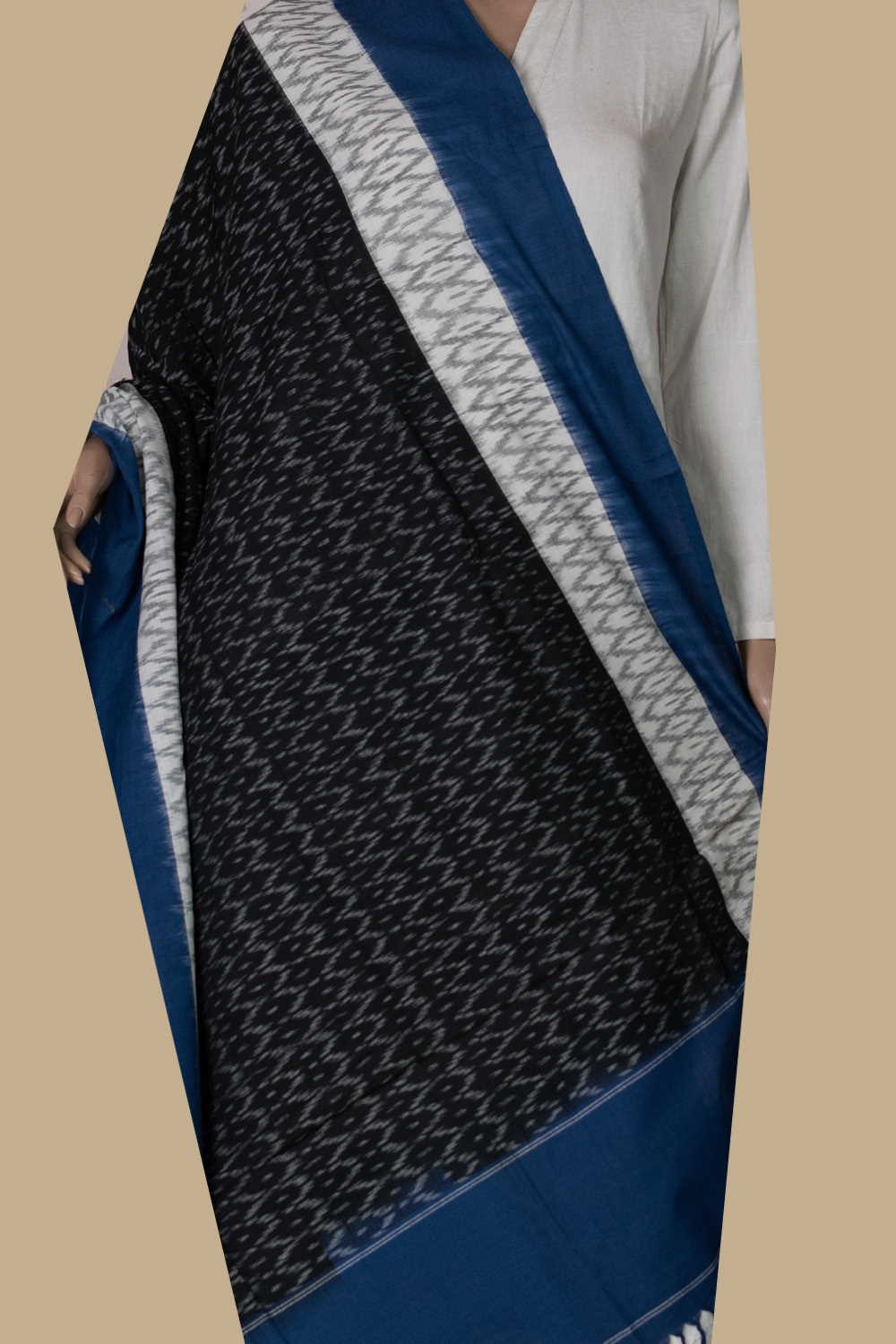 Ikat Cotton Dupatta - Matkatus 
