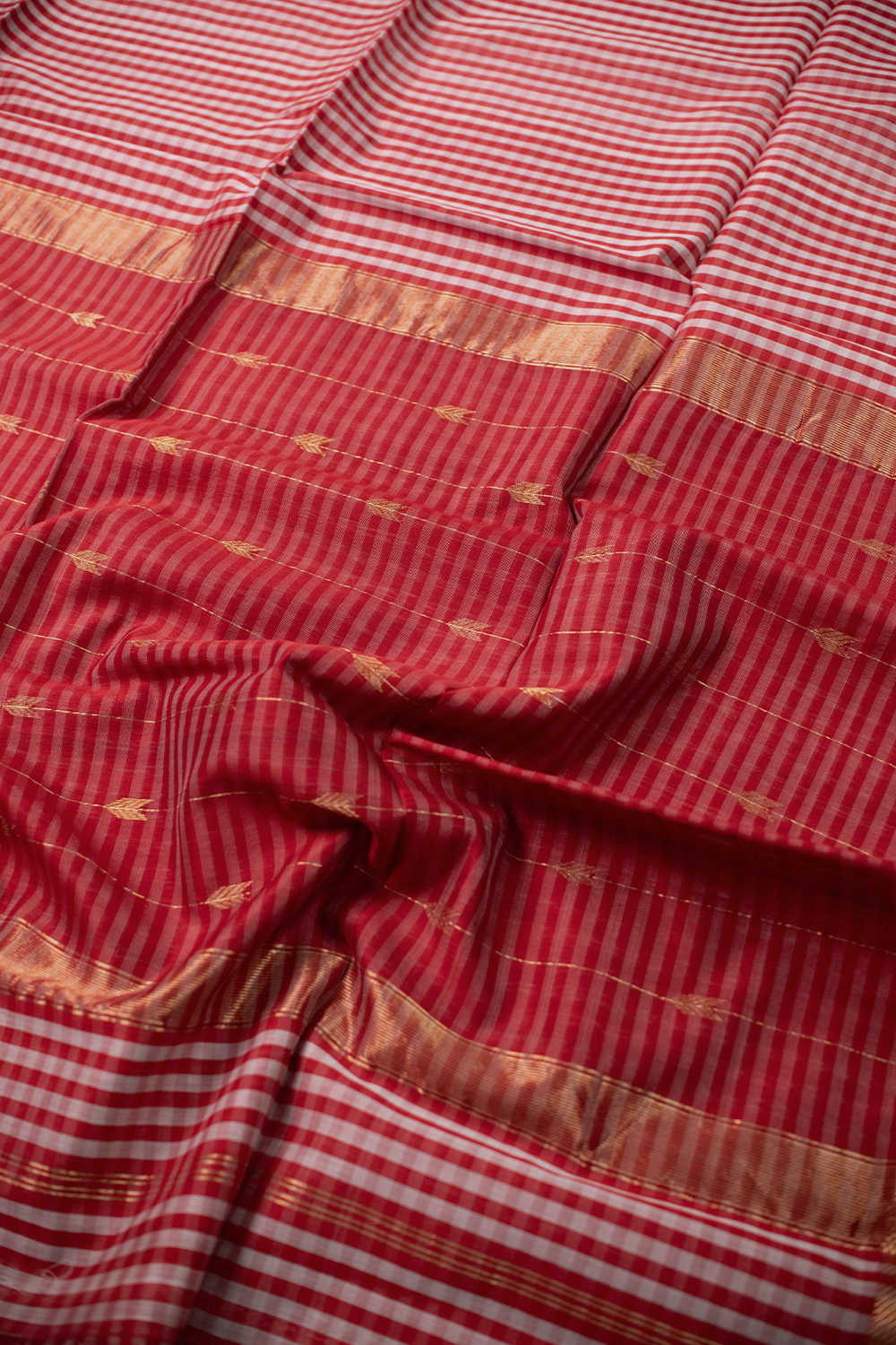 Maheshwari Silk Cotton Saree - Matkatus 