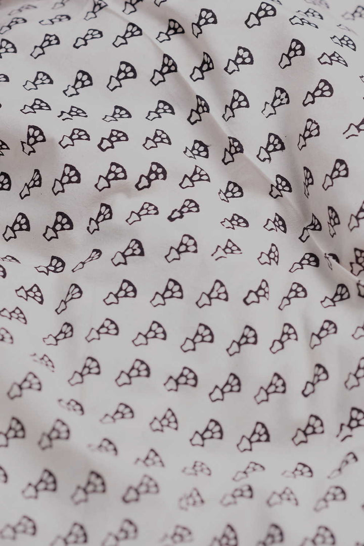  Cotton Fabric - Matkatus