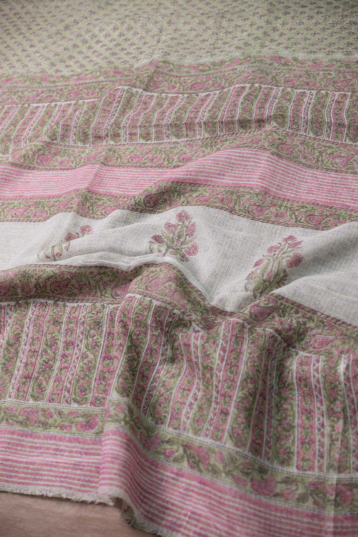 Sarees - Matkatus 