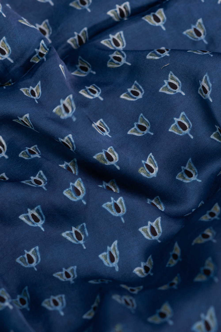 Silk Fabric - Matkatus 