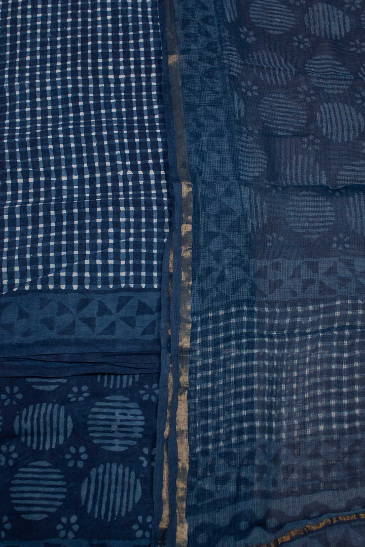 Unstitched Suits - Matkatus