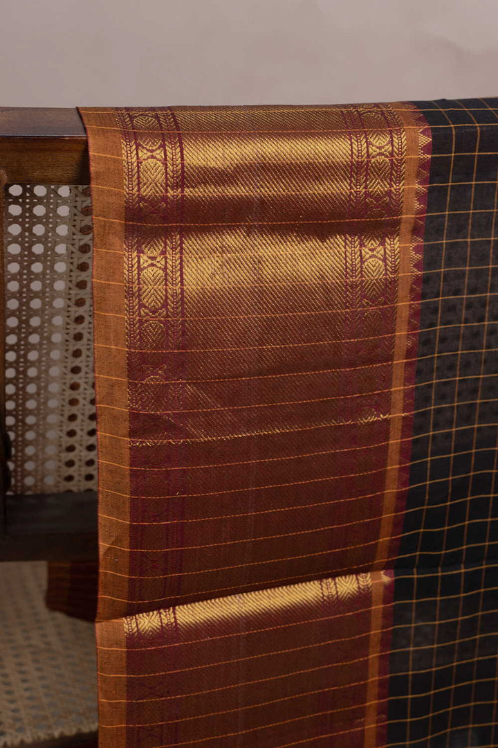 Border Fabrics - Matkatus 