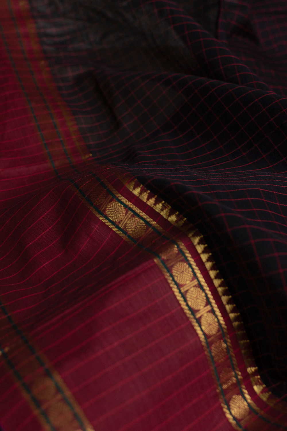 Border Fabrics - Matkatus 