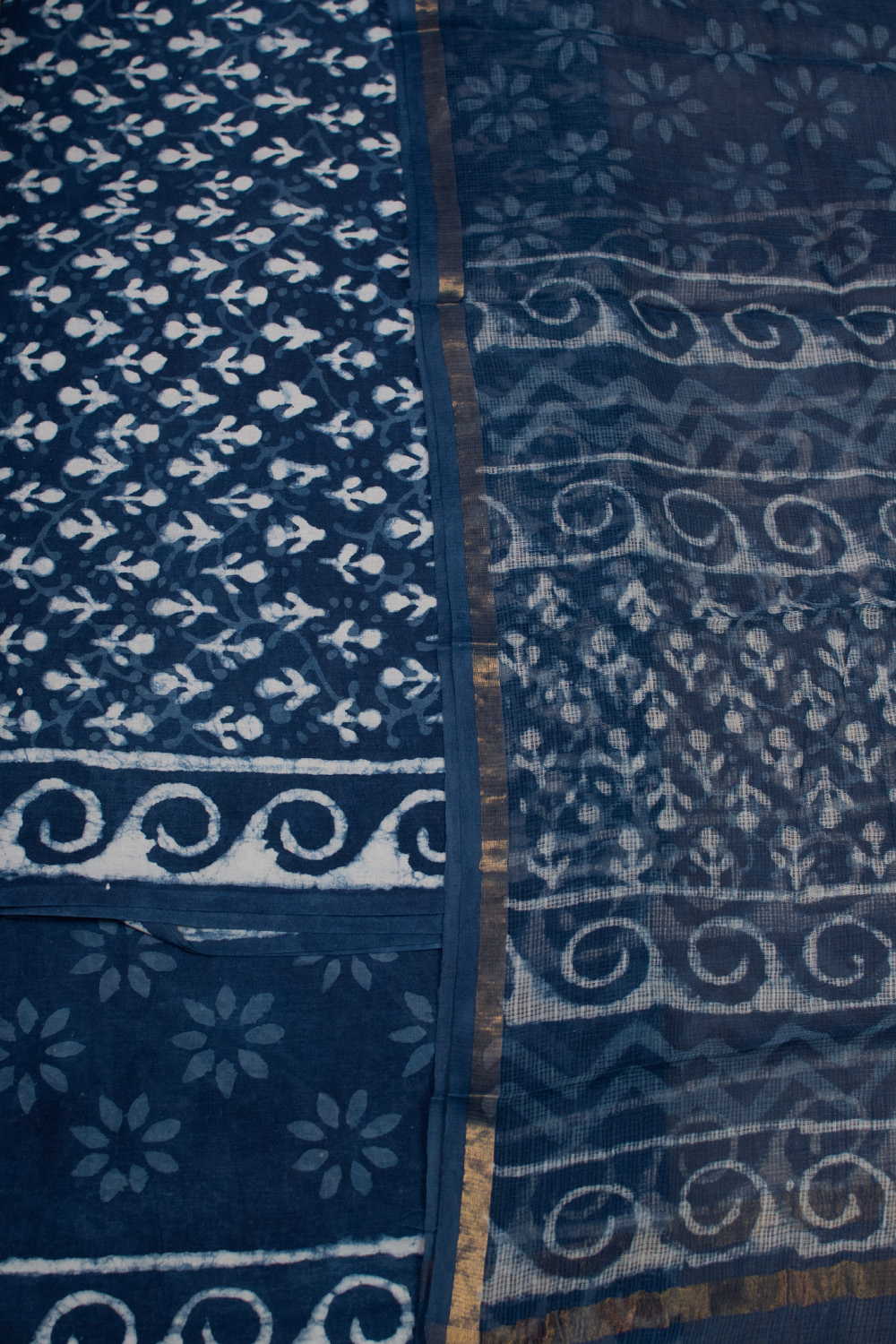 Unstitched Suits - Matkatus
