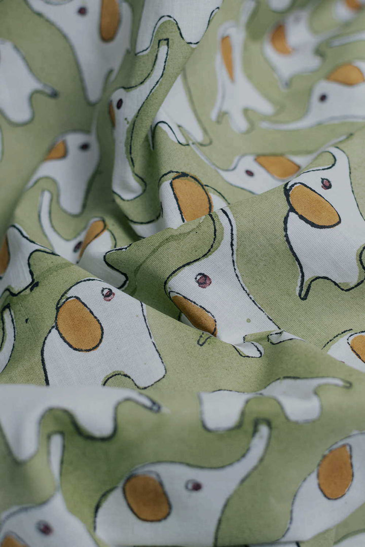 Cotton Fabric-Matkatus 