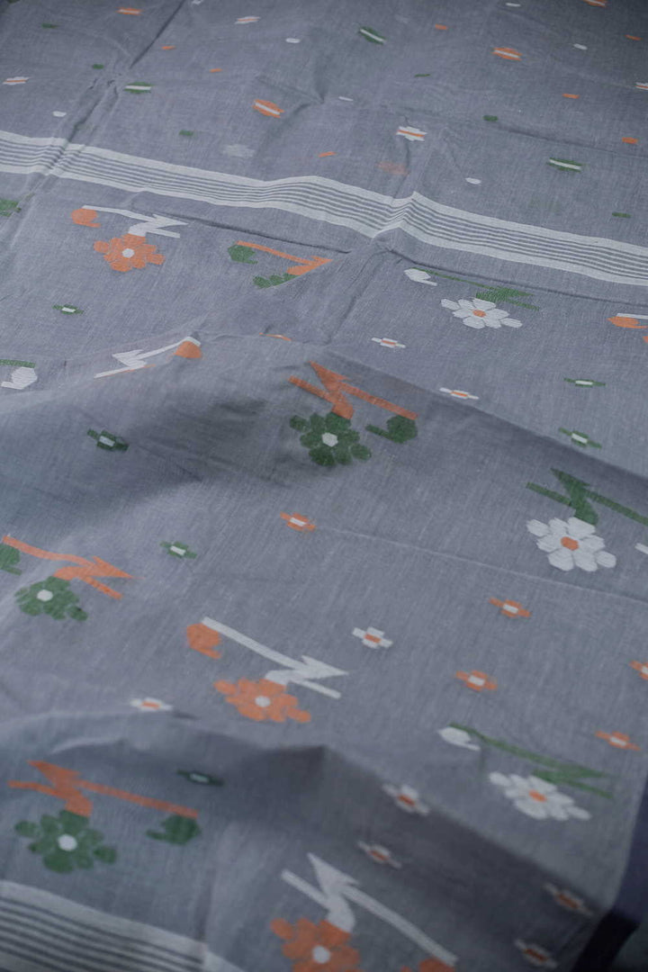 Sarees - Matkatus 