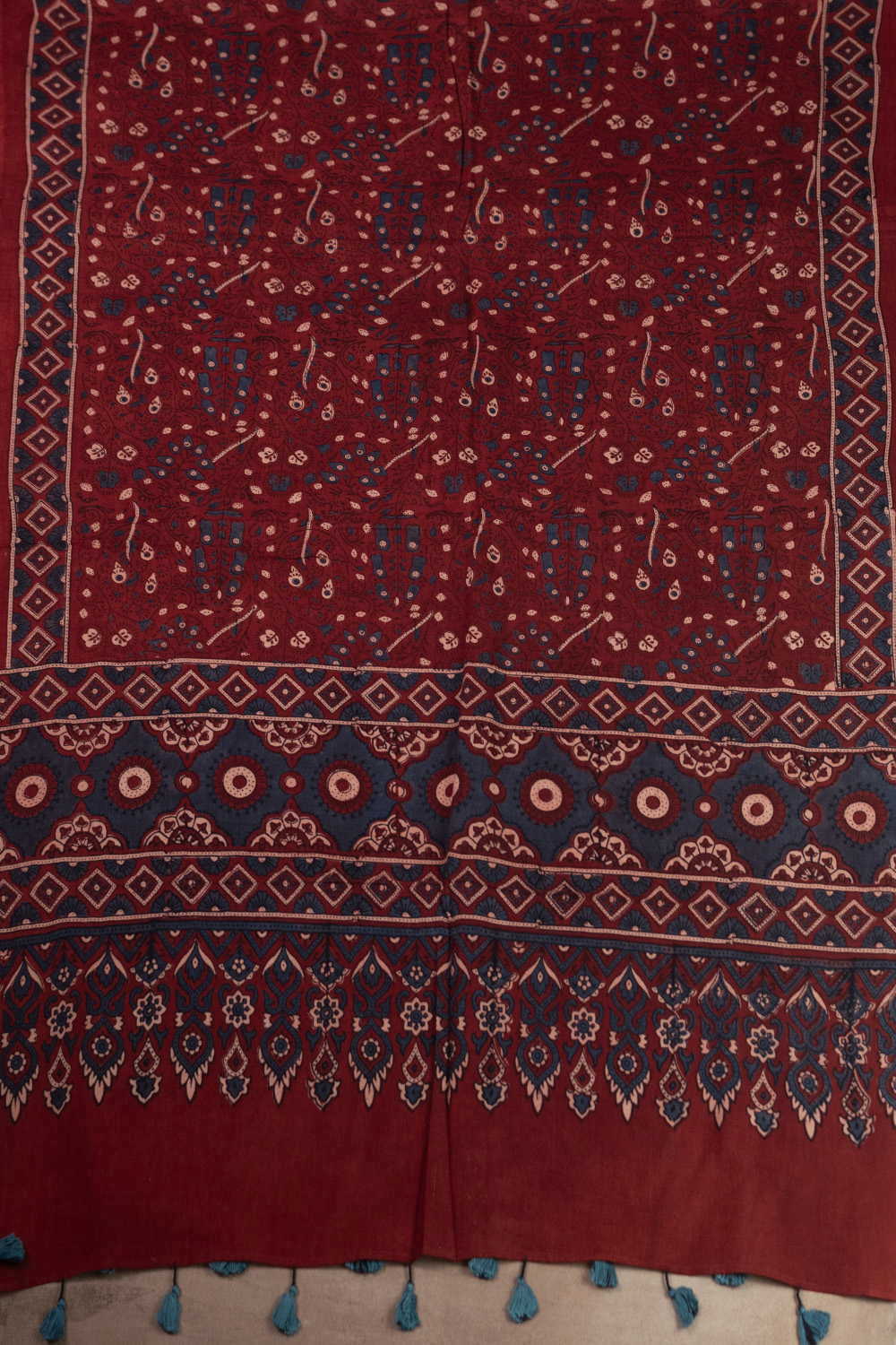Ajrak Print Dupatta - Matkatus 