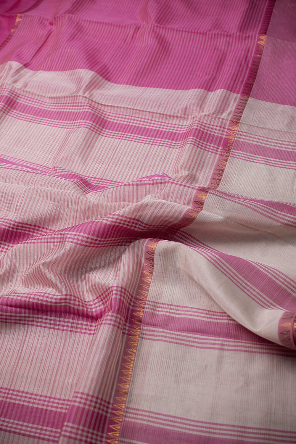 Sarees - Matkatus 