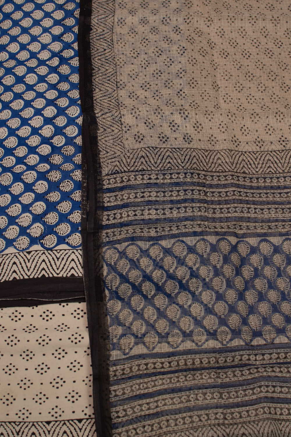 Unstitched Suits - Matkatus