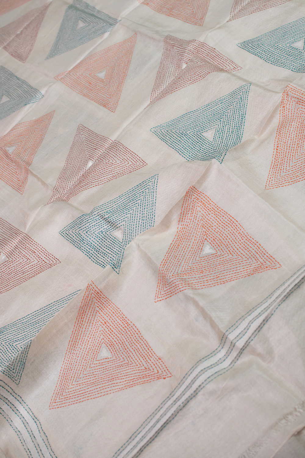 Kantha Silk Dupatta - Matkatus 
