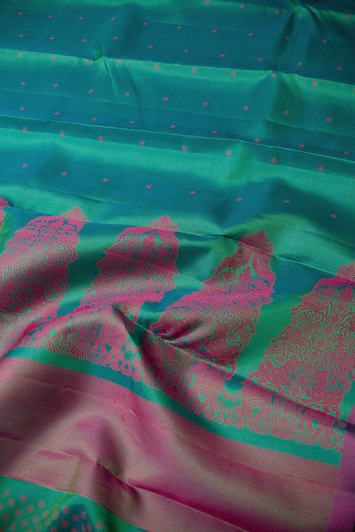 Sarees - Matkatus 