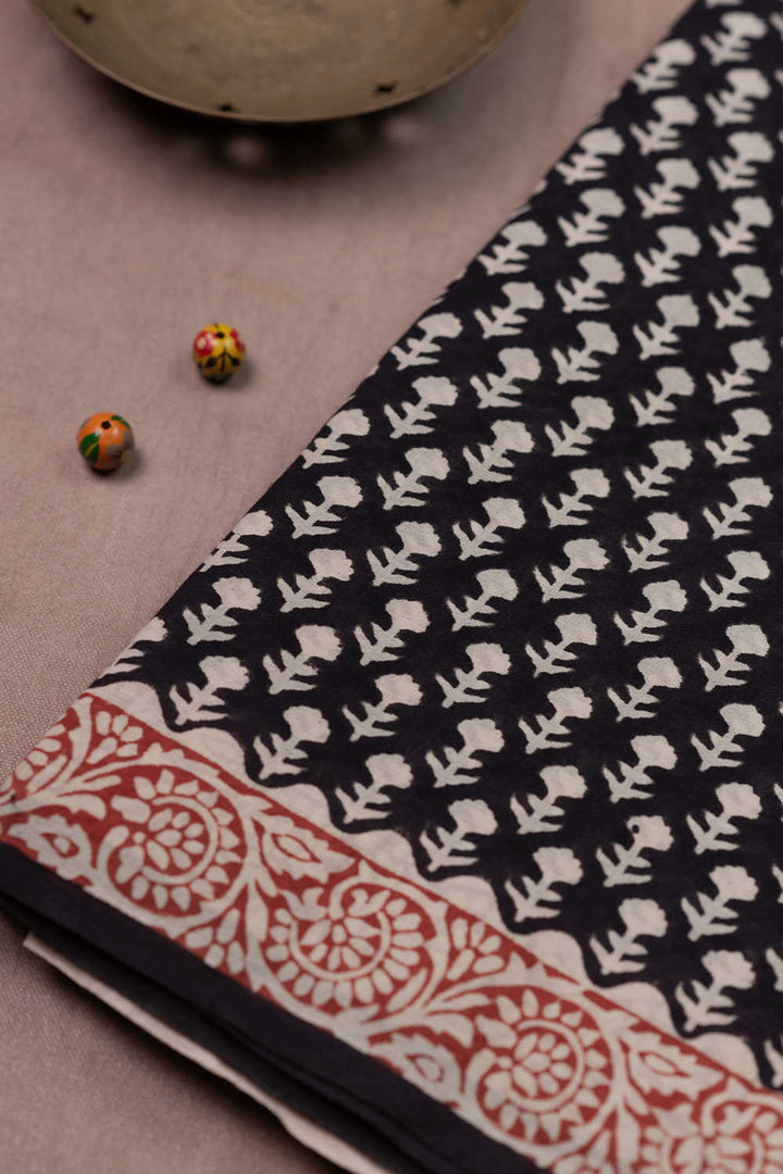 Mul Mul Cotton Saree - Matkatus