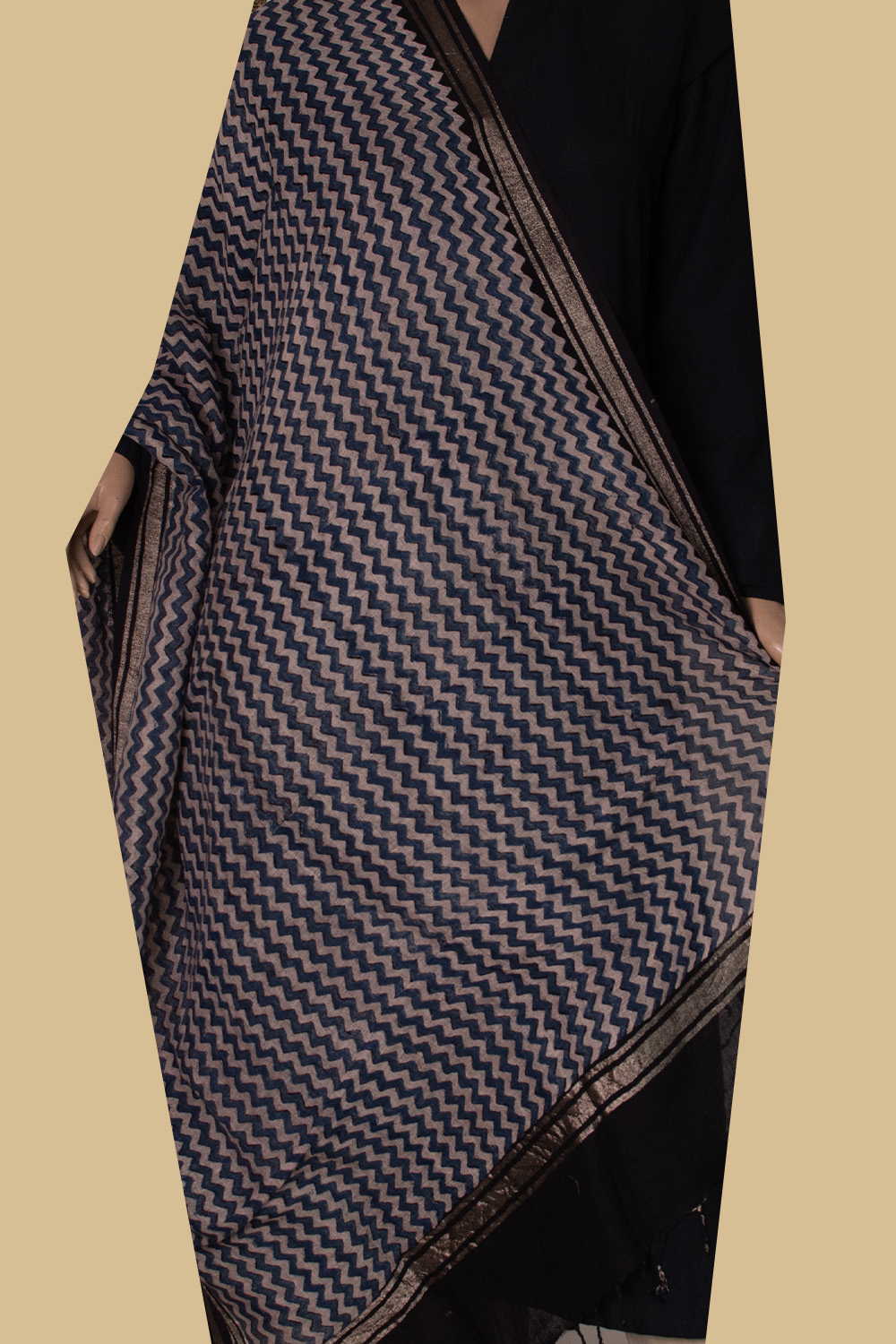 Ajrak Dupatta - Matkatus 