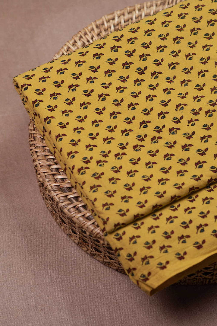 Block Printed Fabric - Matkatus 