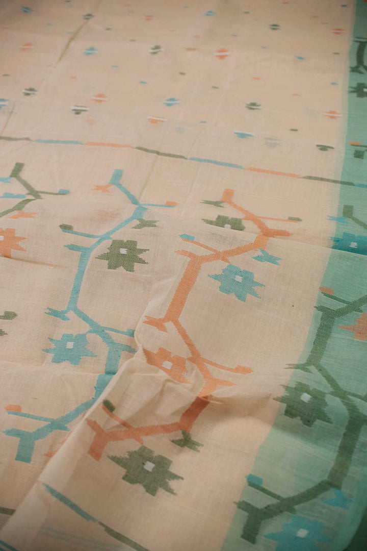 Sarees - Matkatus 