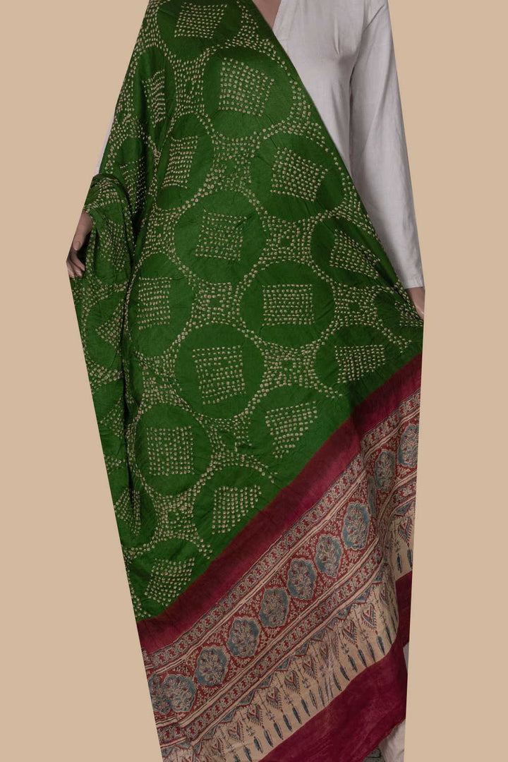 Bandhani Dupattas - Matkatus 